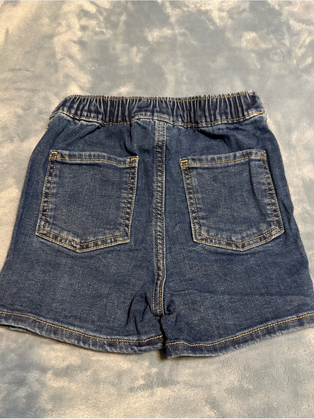 🌟Girls 5T Denim Skort With Embroidered Flower Accents - Picture 2 of 4